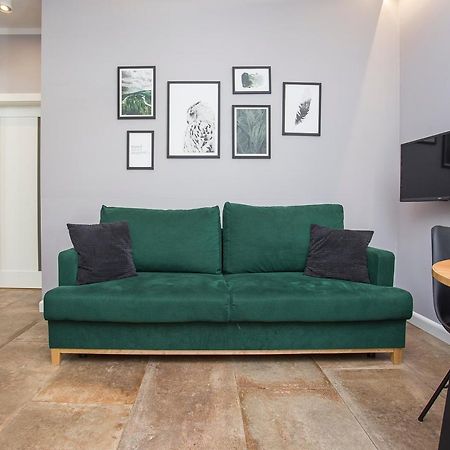 Urban Jungle Apartment In The Heart Of The City Бялисток Екстериор снимка