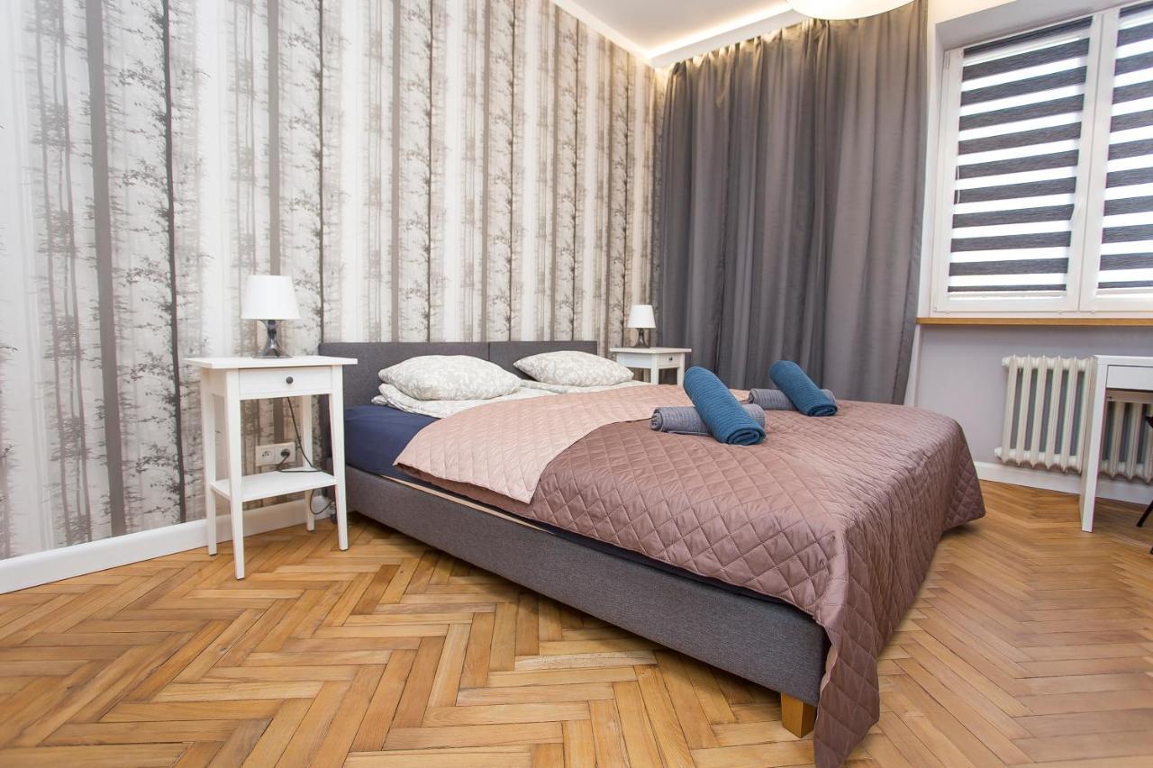 Urban Jungle Apartment In The Heart Of The City Бялисток Екстериор снимка